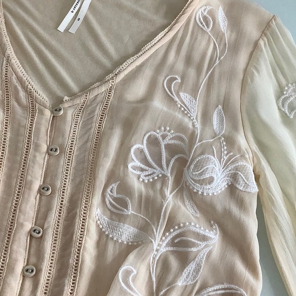 Anthropologie v neck embroidered shear sleeves elastic waist blouse size XS EUC - Picture 9 of 15